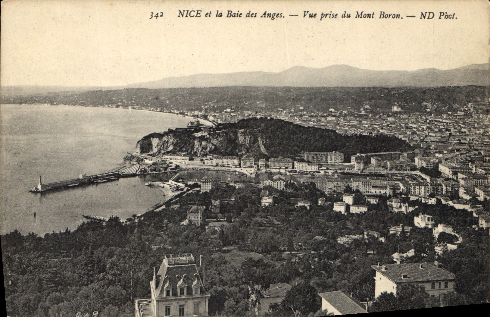 CPA Nice et la Baie des Anges vue prise du Mont Boron 