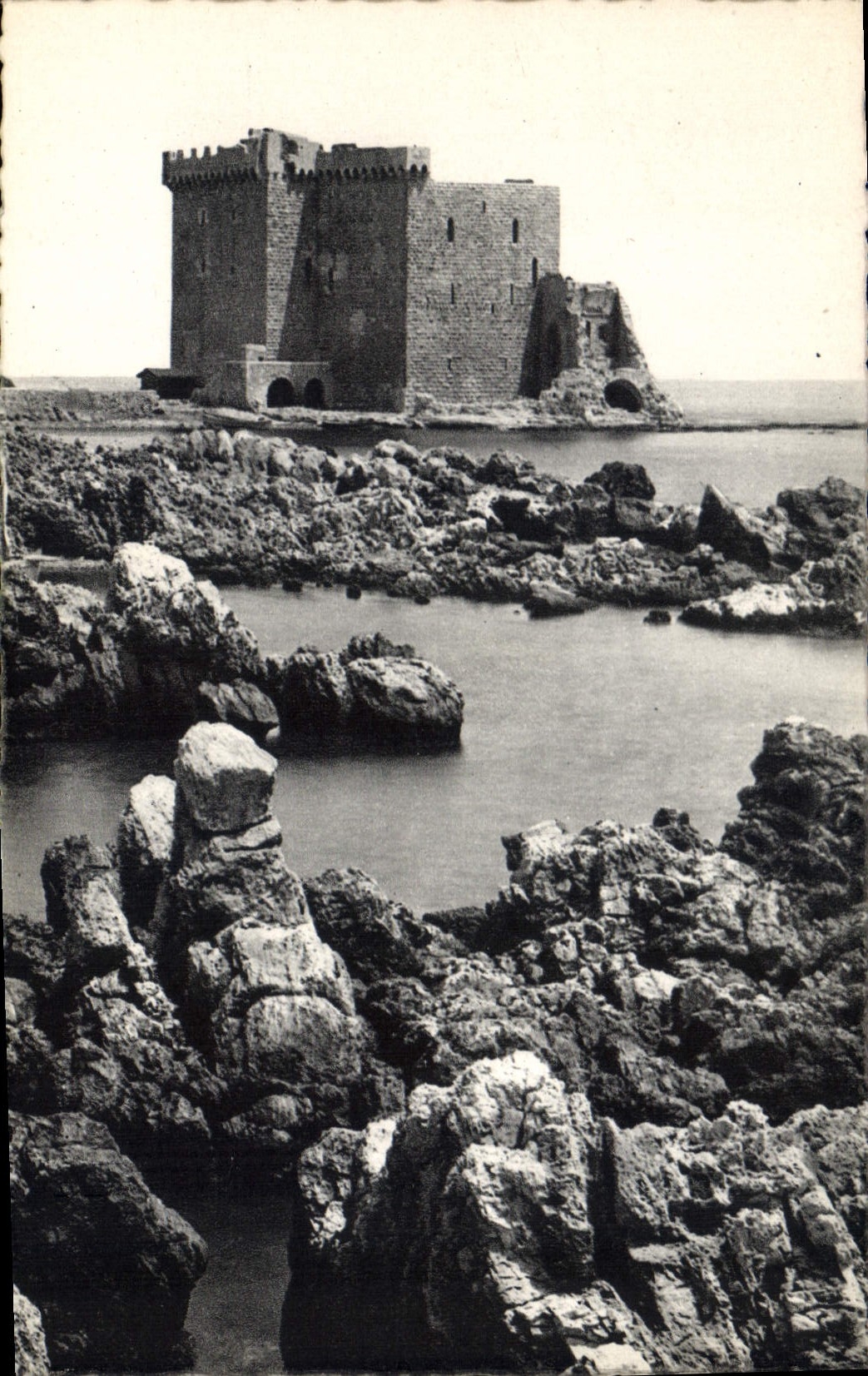 CPA Cannes Chateau Saint Honorat Ile de Lerins