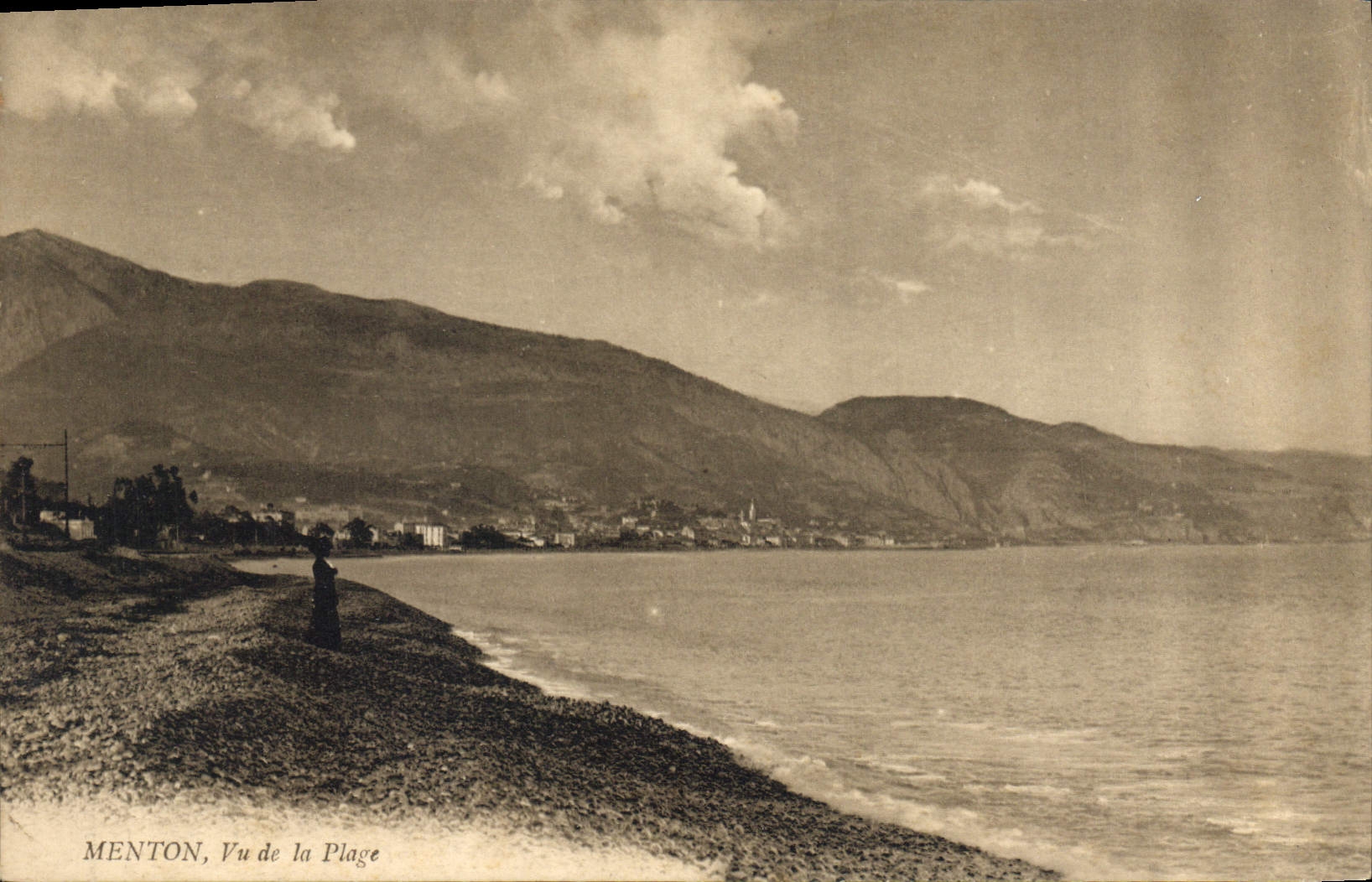 CPA Menton vu de la Plage 