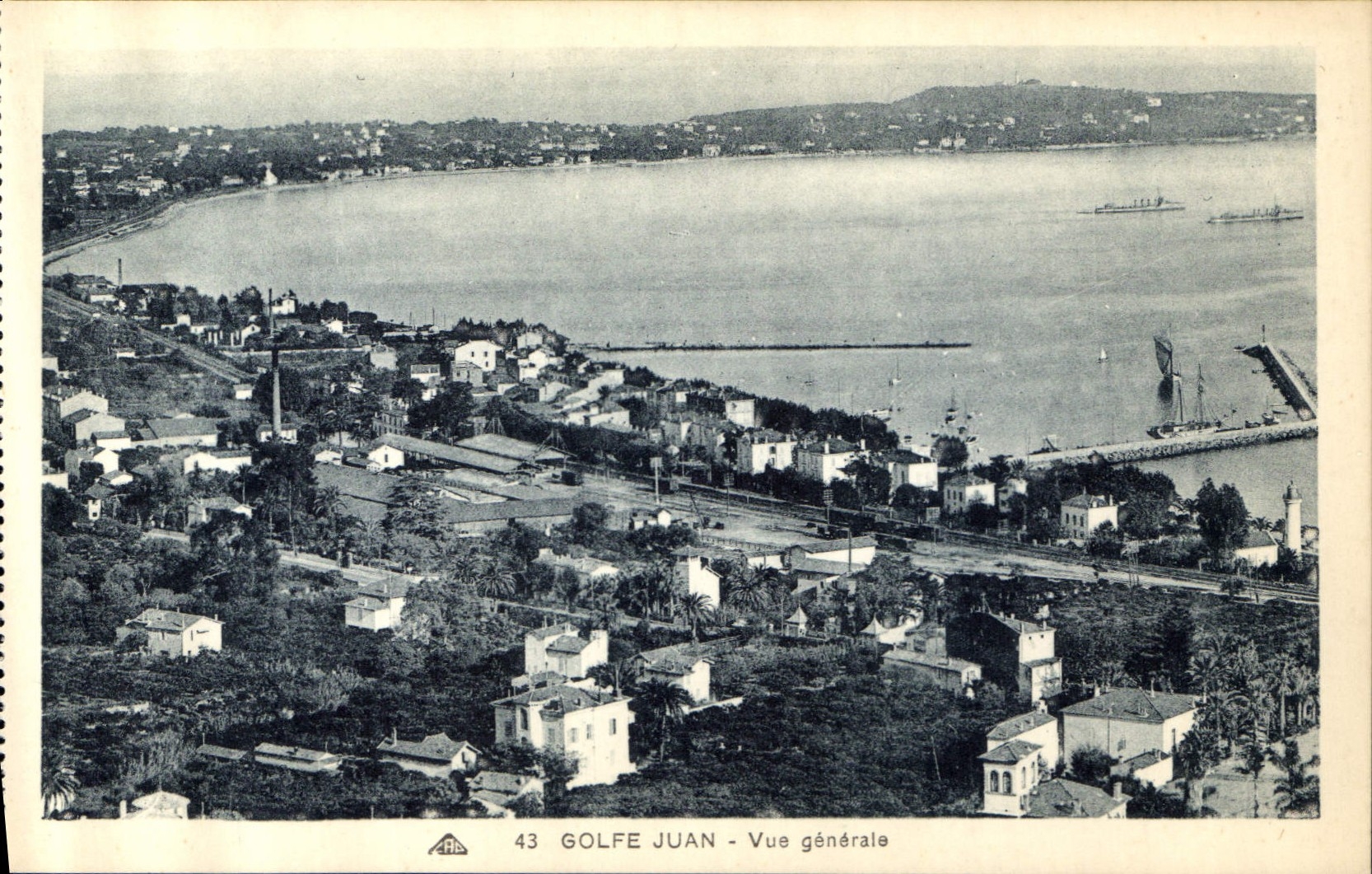 CPA Golfe Juan vue generale 