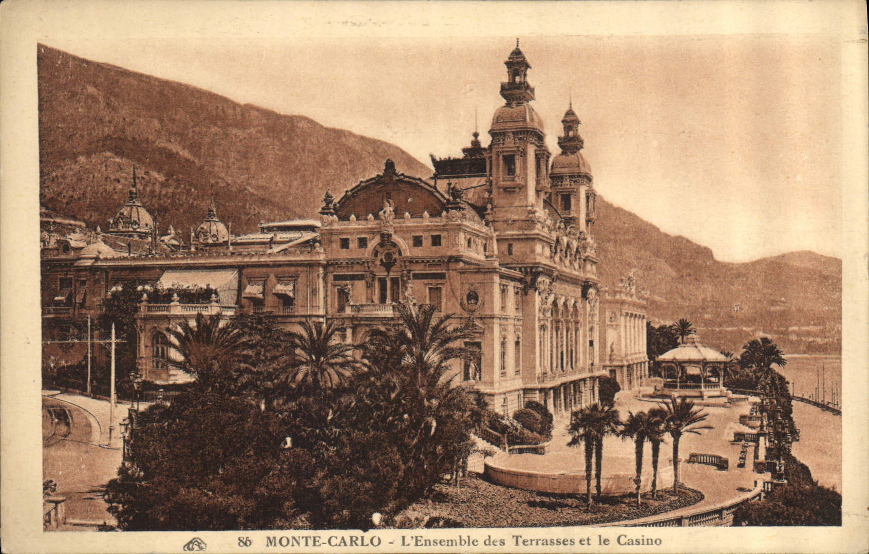 CPA Monte Carlo l'ensemble des Terrasses et le Casino 