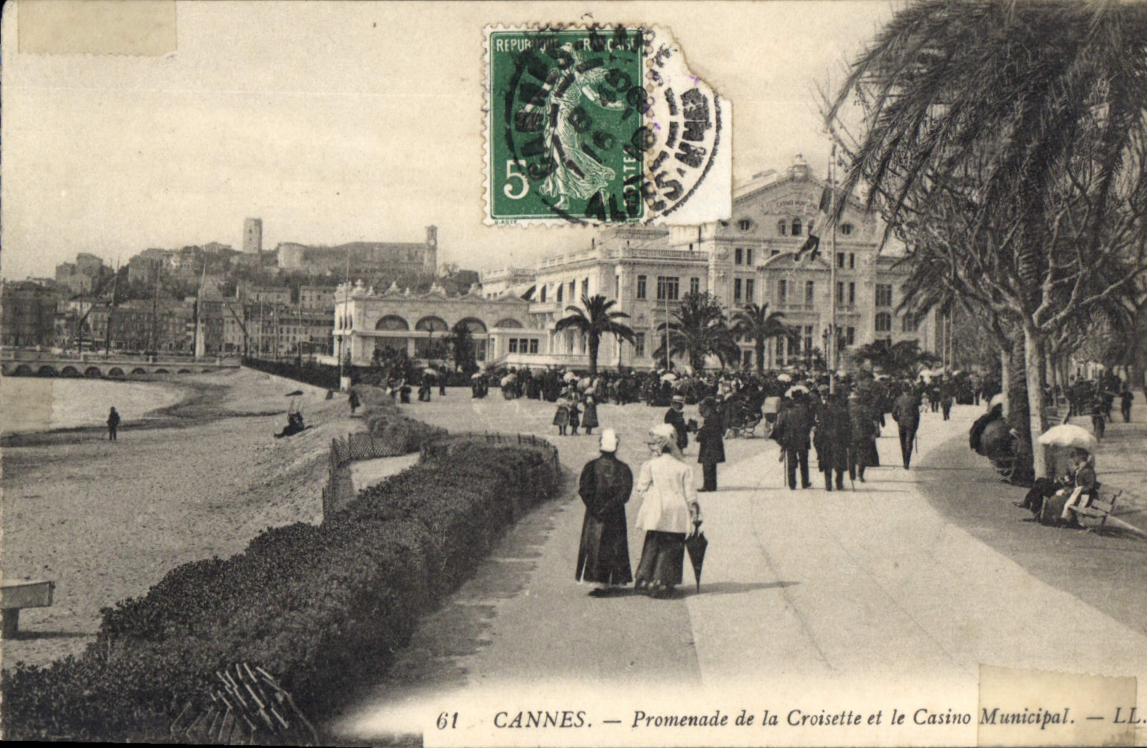 CPA Cannes Promenade de la croisette et le Casino Municipal