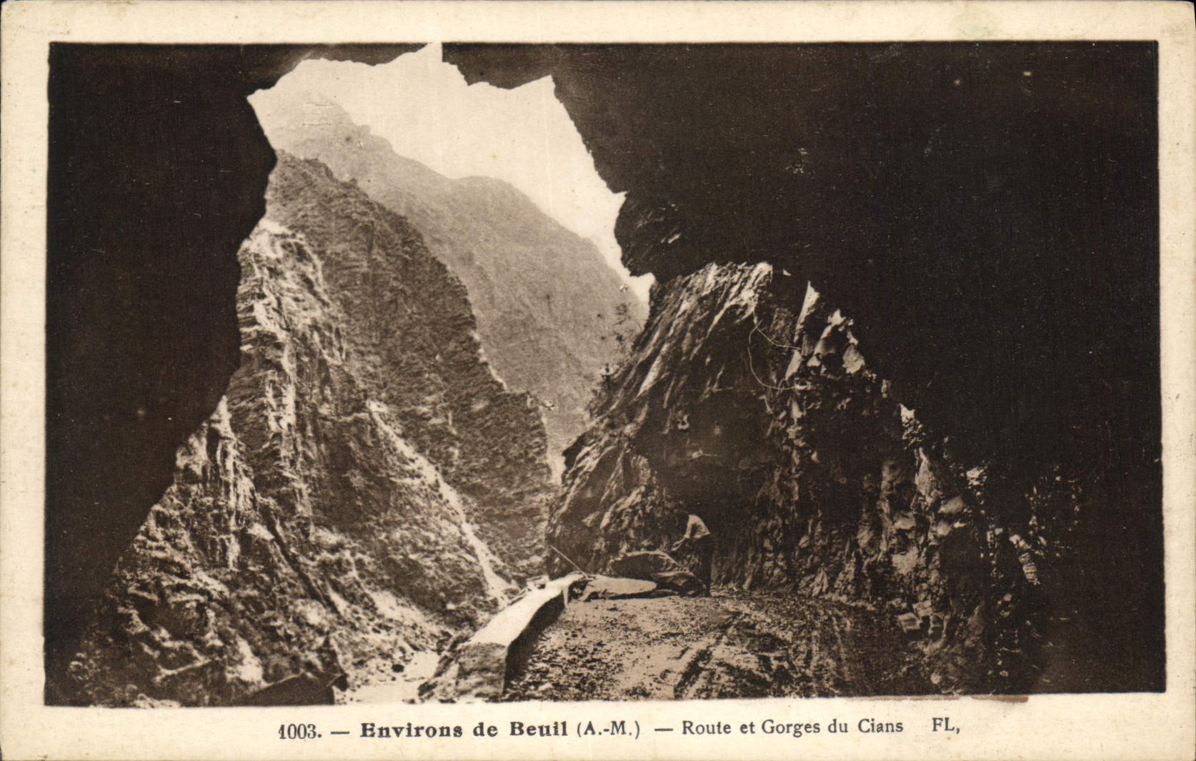 CPA Environs de Beuil A M Route et Gorges du Cians