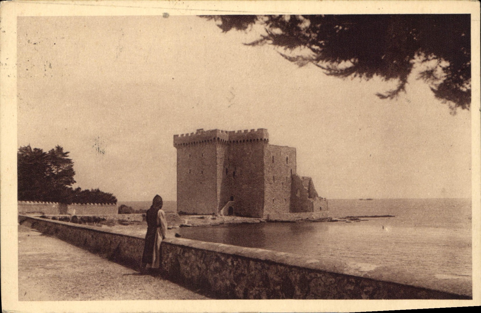 CPA Abbaye de N D de Lerins Ile Saint Honorat 