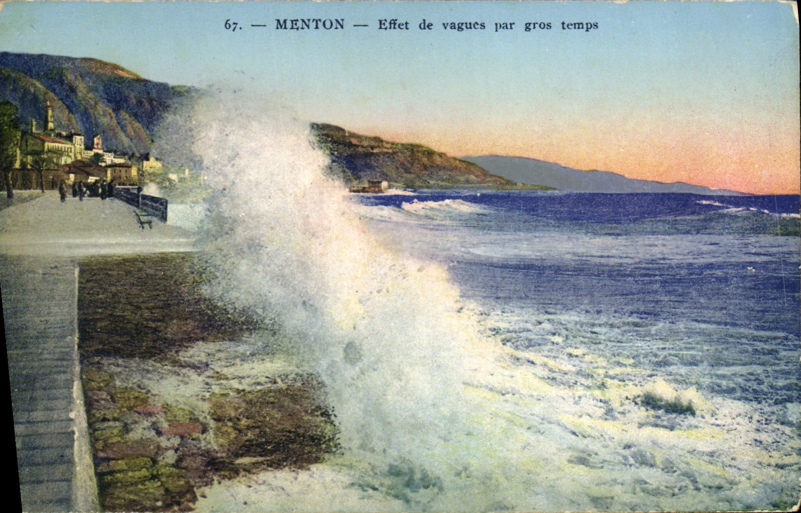 CPA Menton Effet de vagues par gros temps