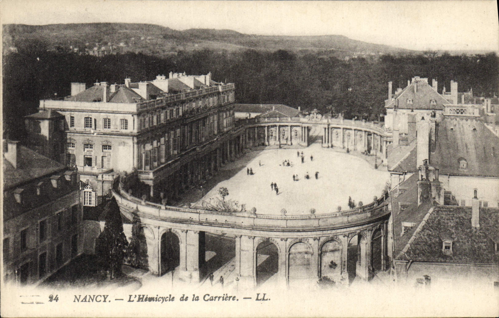 CPA Nancy L'Hemicycle de la Carriere 