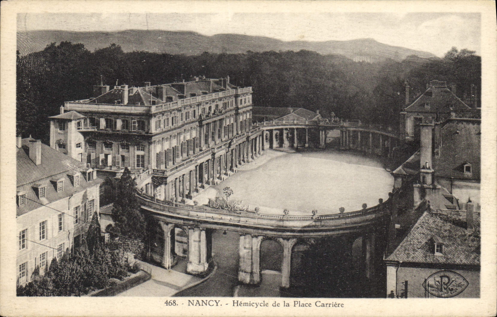 CPA Nancy L'Hemicycle de la Place Carriere 