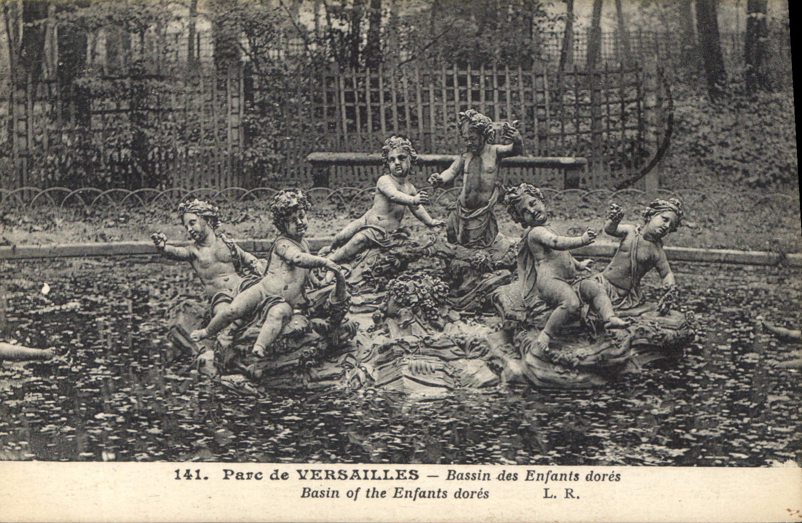 CPA Parc de Versailles Bassin des enfants dores