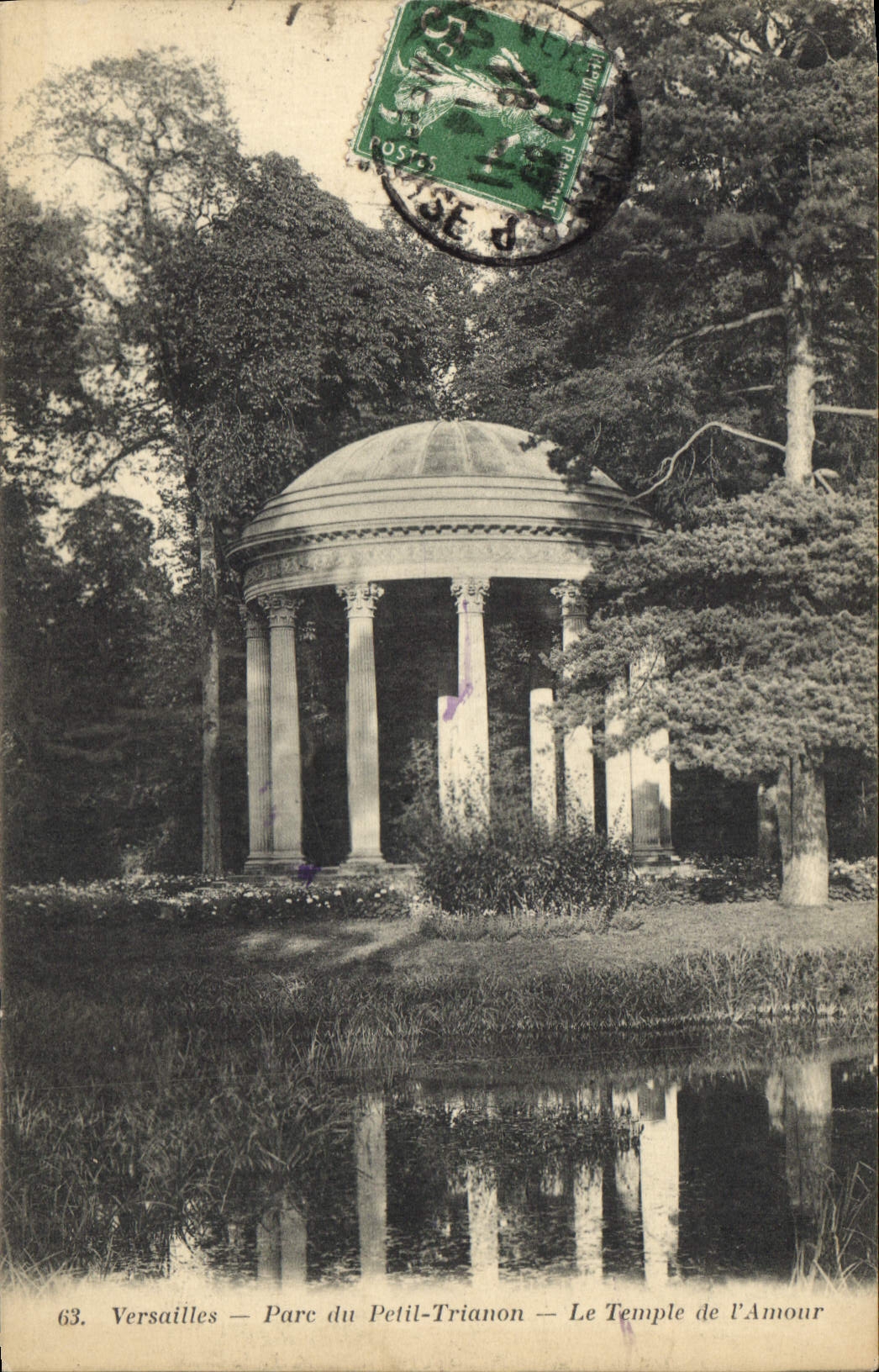 CPA Versailles Parc du Petit Trianon Le Temple de l'Amour 
