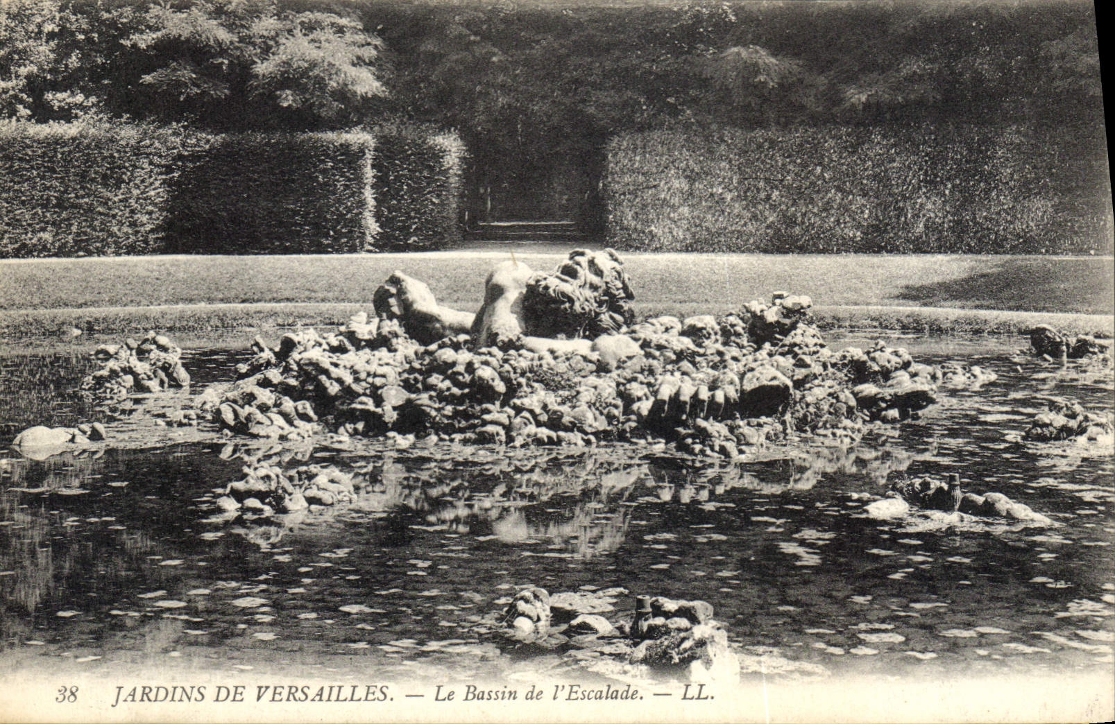 CPA Jardins de Versailles Le Bassin de l'Escalade 