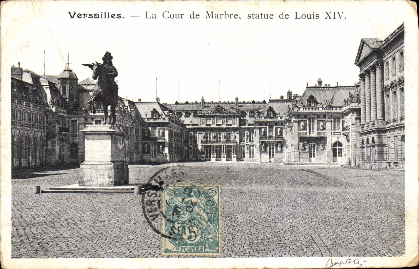 CPA Versailles La Cour de Marbre statue de Louis XIV 
