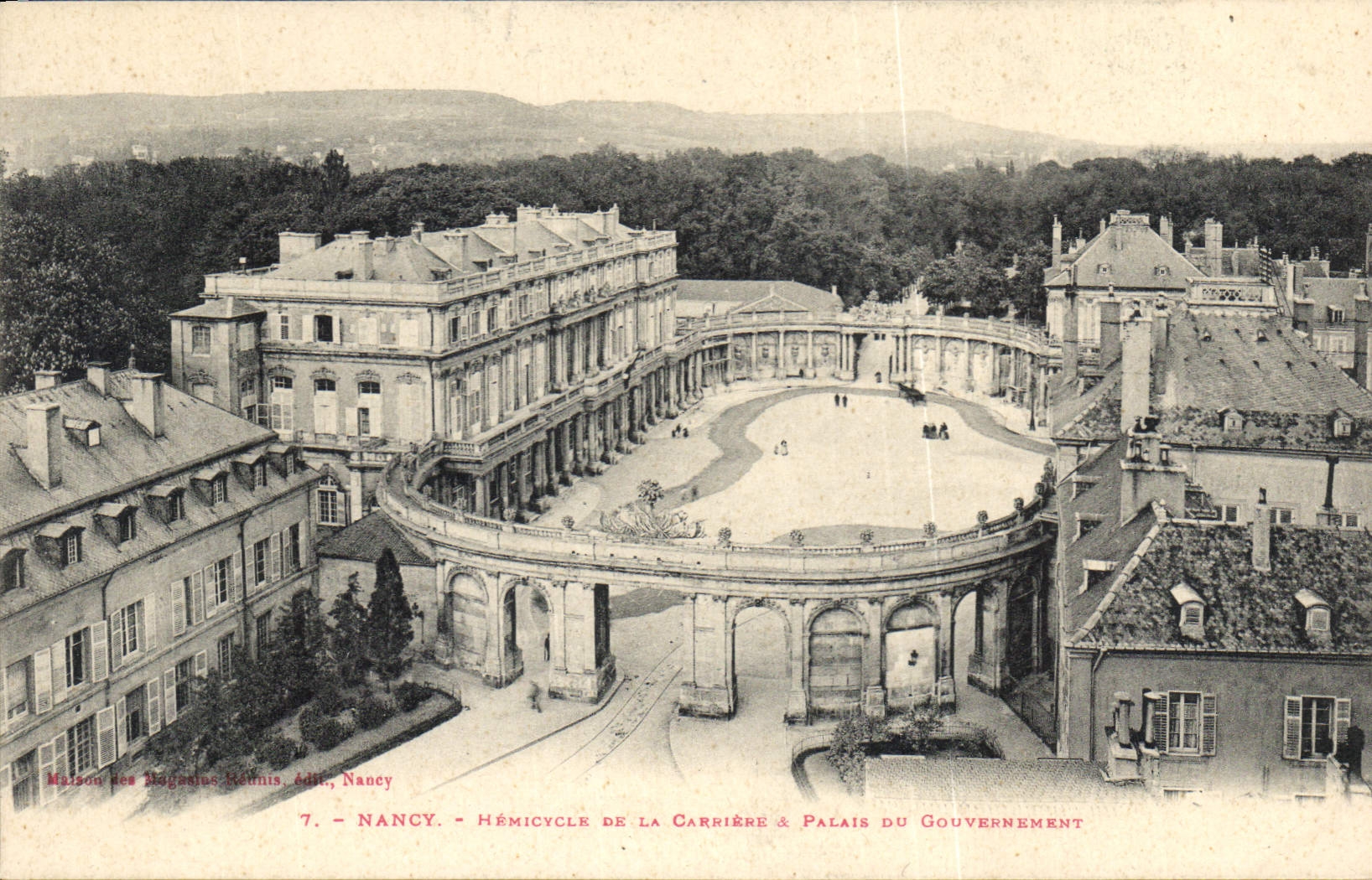 CPA Nancy Hemicycle de la Carriere et Palais du Gouvernement 