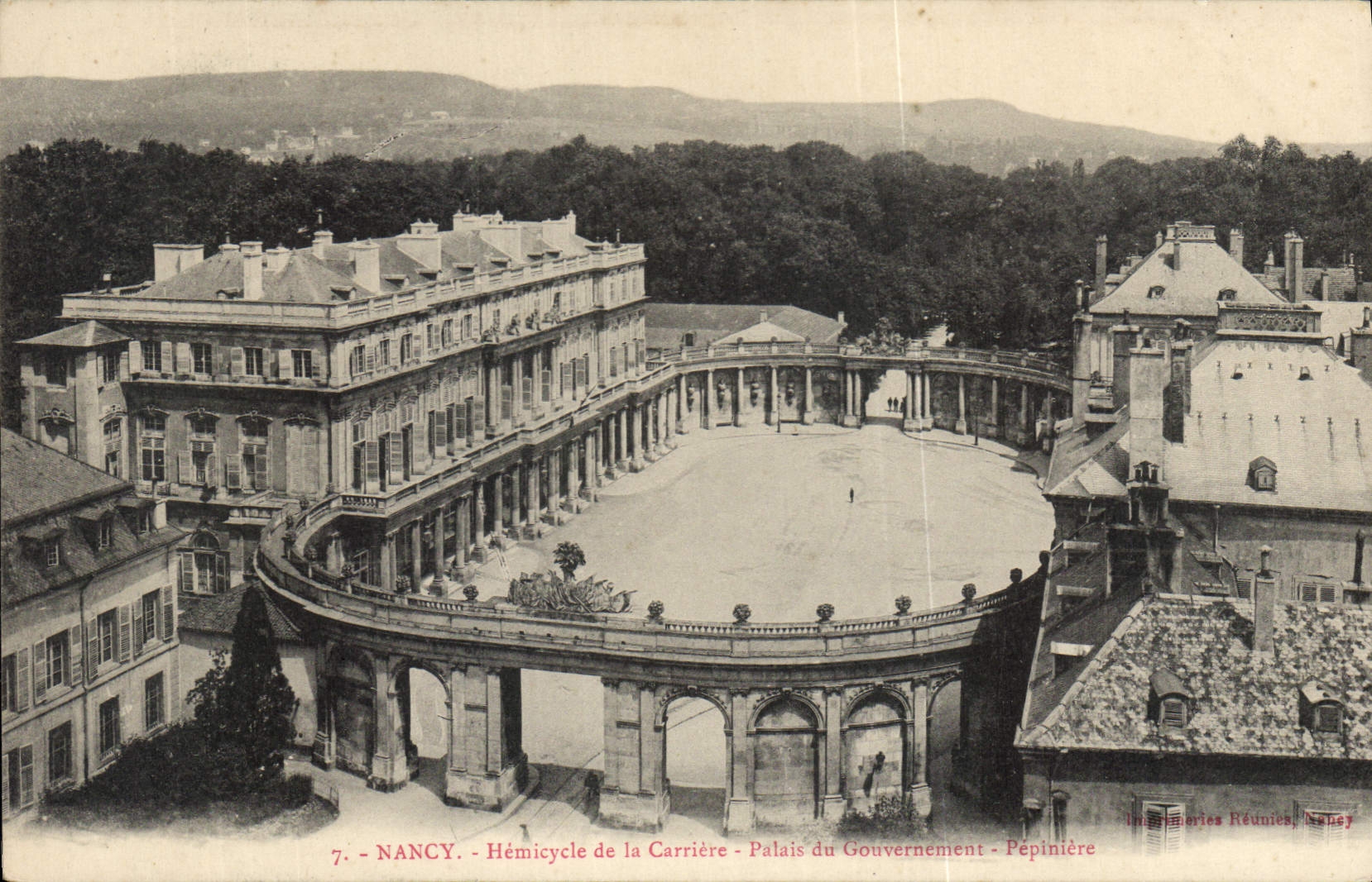 CPA Nancy Hemicycle de la Carriere et Palais du Gouvernement Pepiniere 