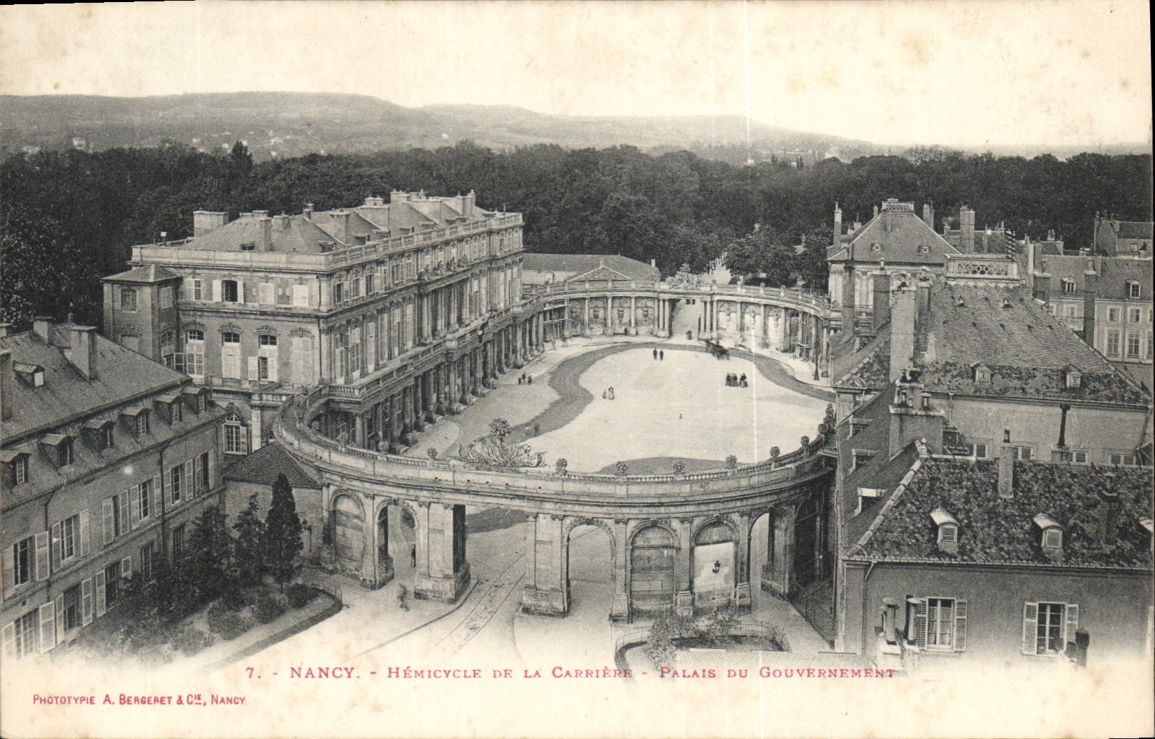 CPA Nancy Hemicycle de la Carriere Palais du Gouvernement 