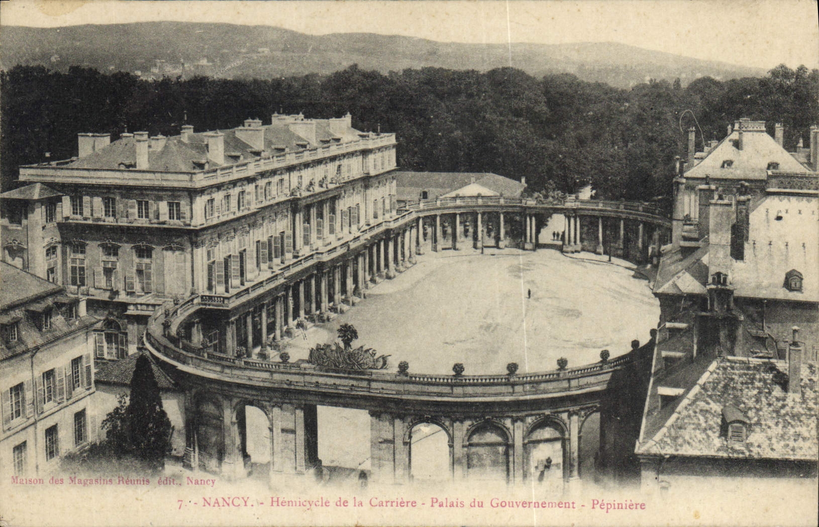 CPA Nancy Hemicycle de la Carriere Palais du Gouvernement Pepiniere 