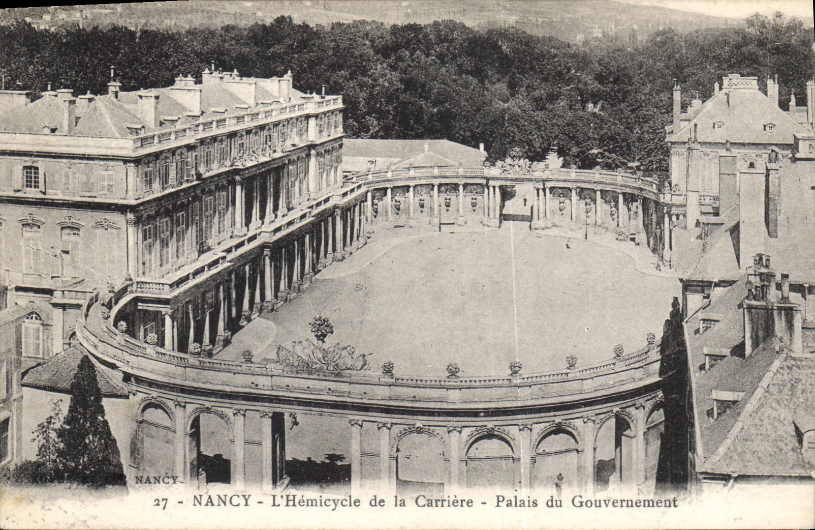 CPA Nancy L'Hemicycle de la Carriere Palais du Gouvernement 
