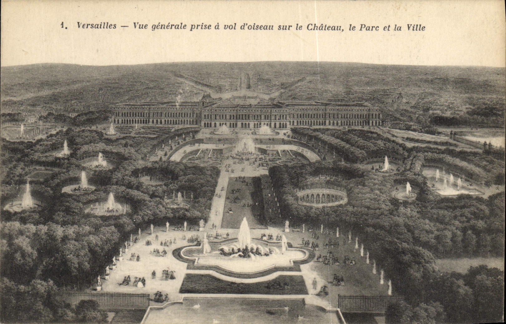 CPA Versailles Vue generale prise a vol d'oiseau sur le Chateau le Parc et la Ville 