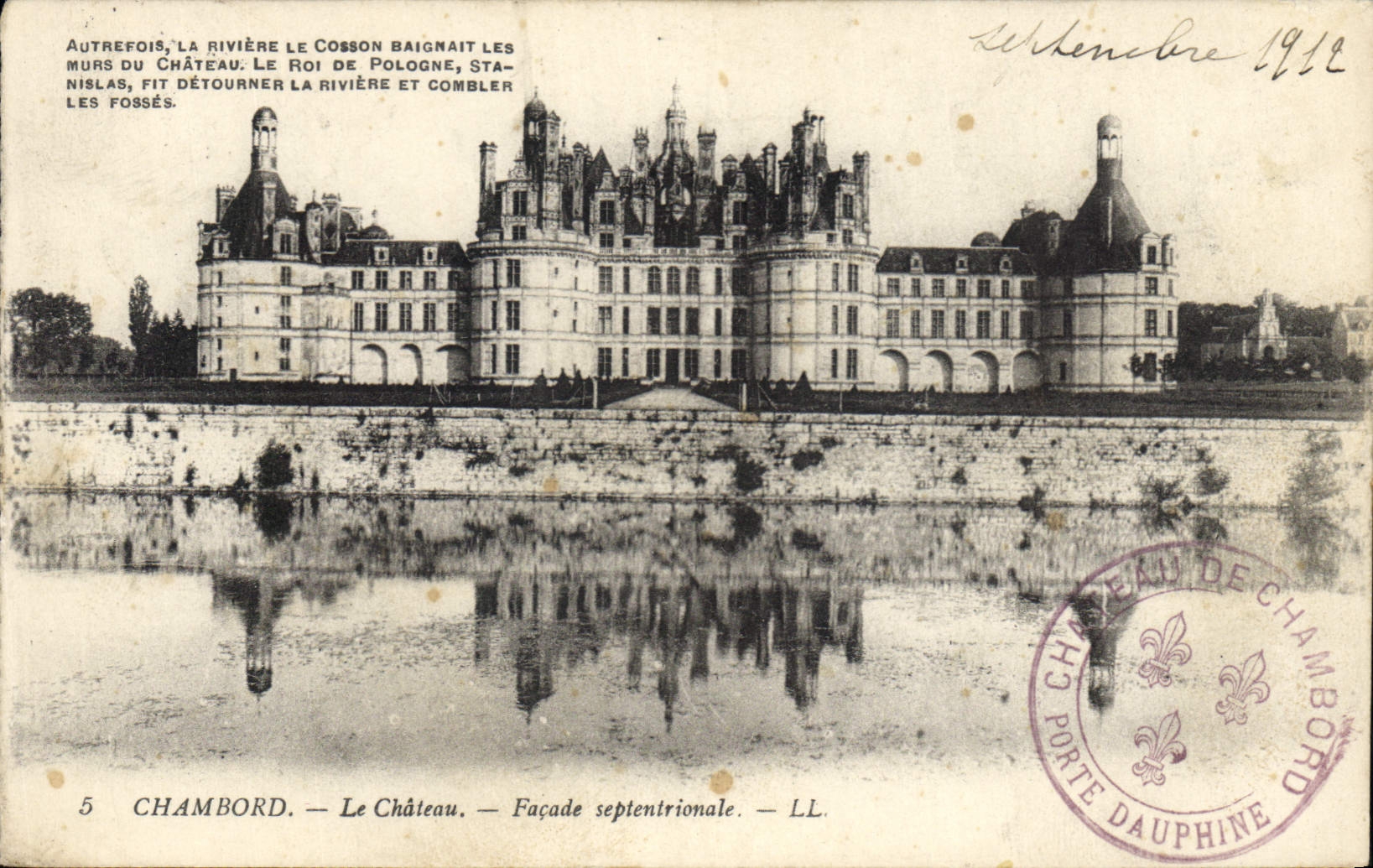 CPA Chambord Le Chateau facade septentrionale