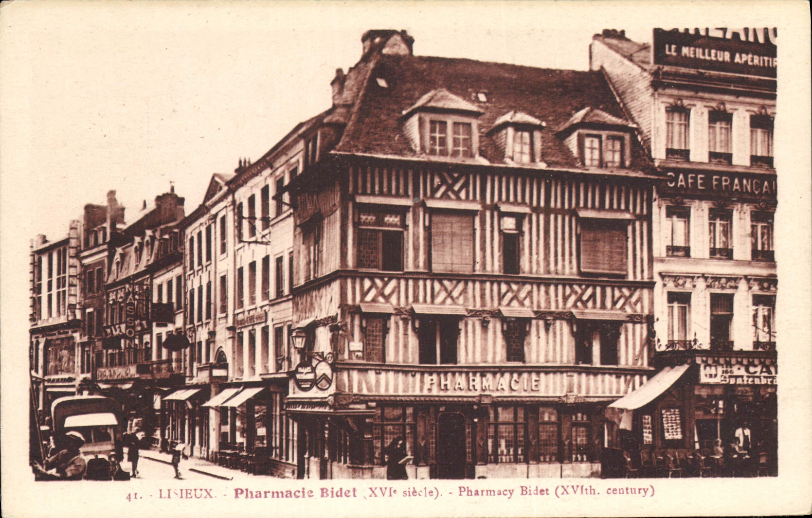 CPA Lisieux Pharmacie Bidet XVI siecle 