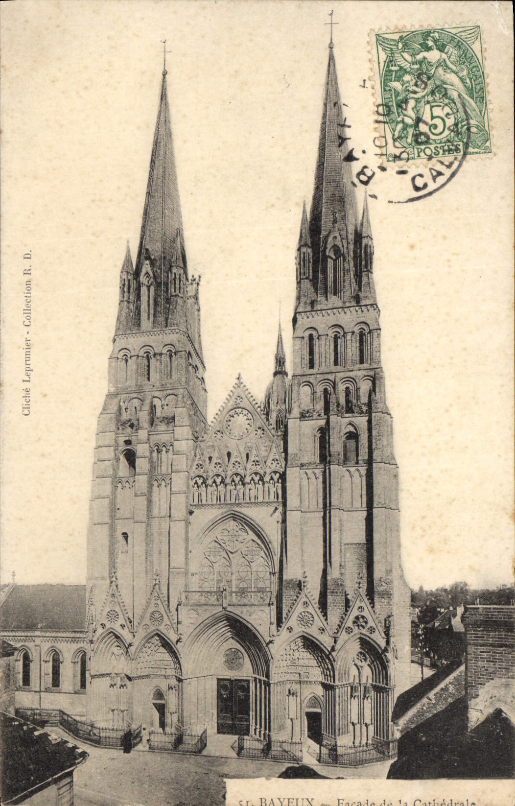 CPA Bayeux Escale de la Cathedrale 