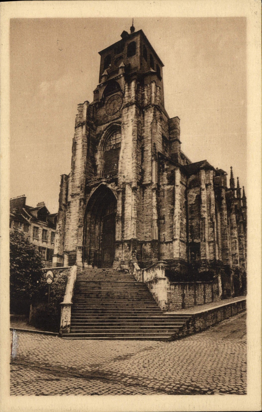 CPA Lisieux Eglise Saint Jacques la premiere pierre de cette eglise a ete posse en 1496
