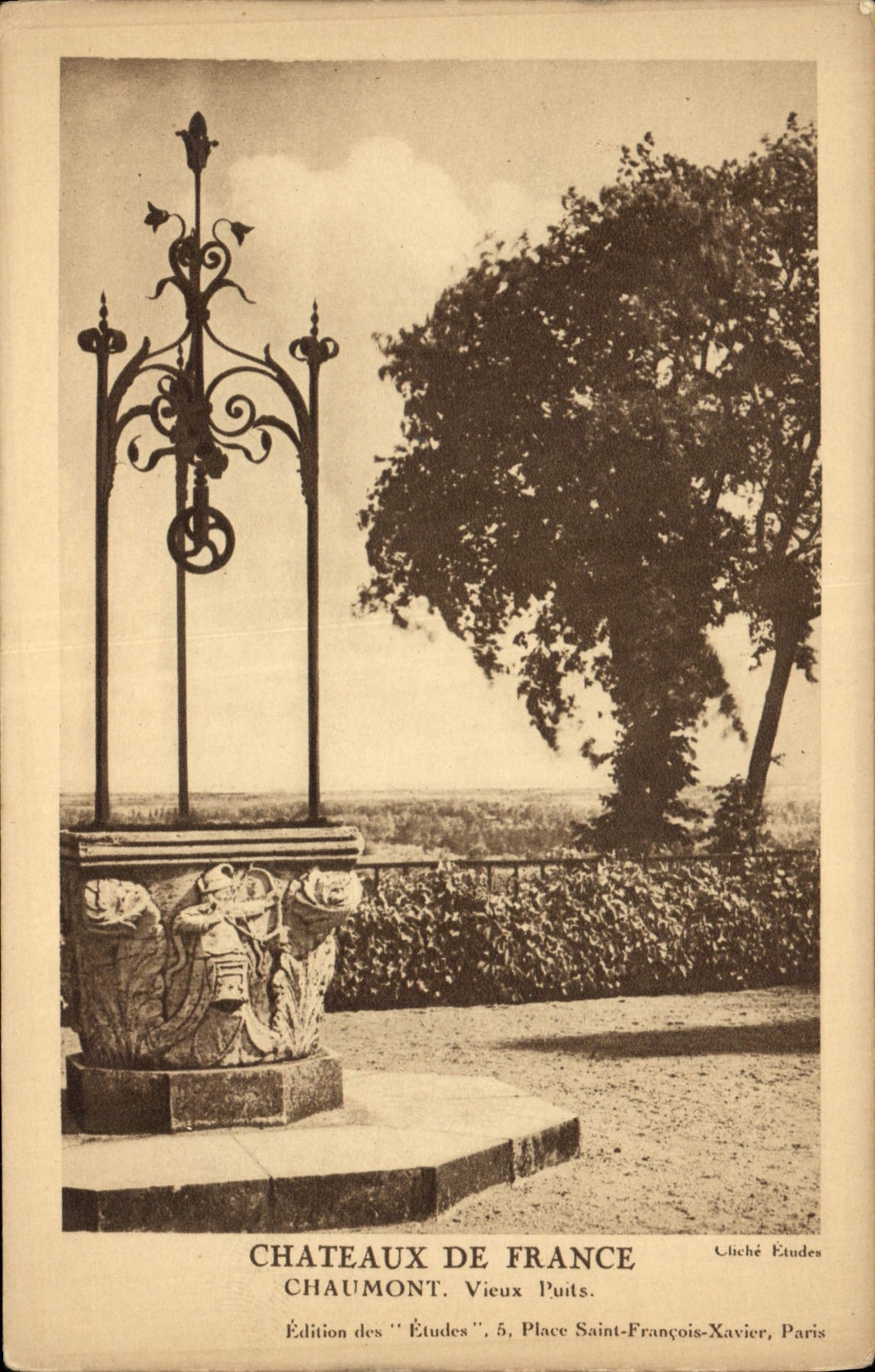 CPA Chateau de France Chaumont Vieux Puits 