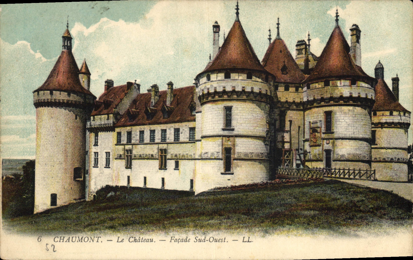 CPA Chaumont Le Chateau Facade Sud Ouest