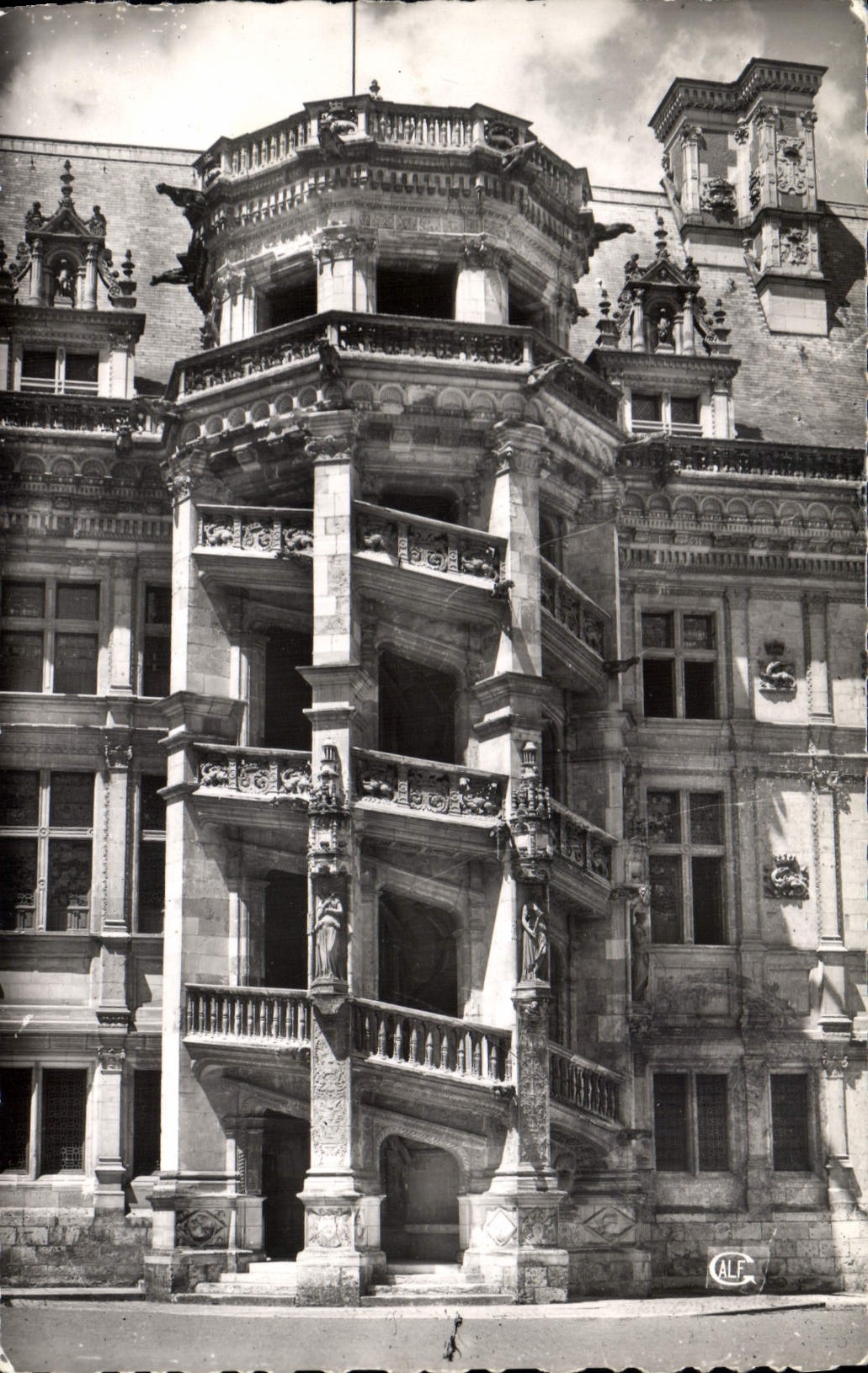 CPA Blois L & C 0Escalier Francois I 