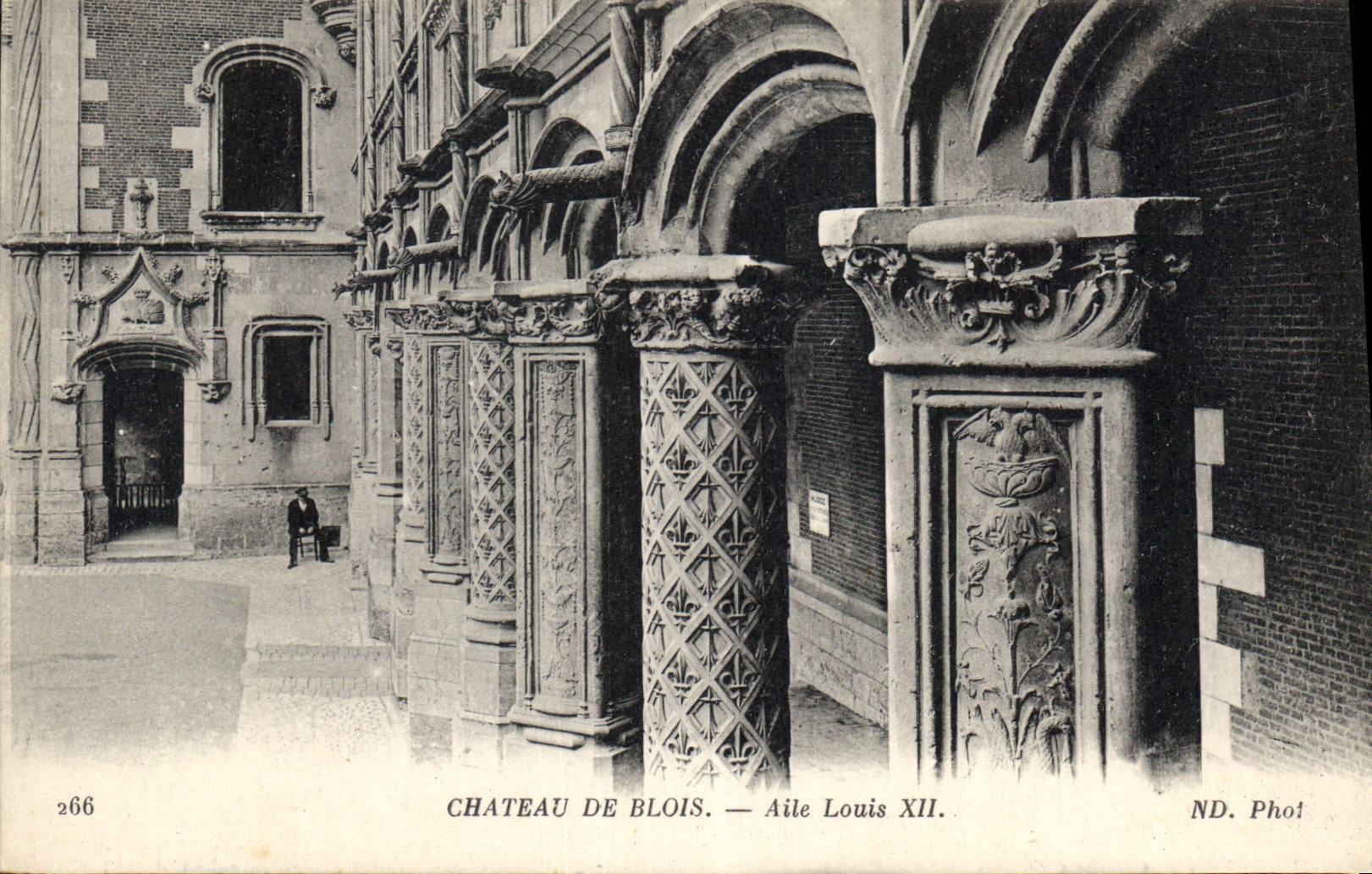 CPA Chateau de Blois Aile Louis XII 