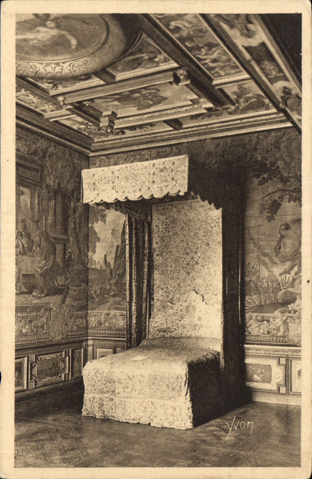 CPA La Douce France Chateaux de la Loire Chateau de Cheverny La Chambre du Roi