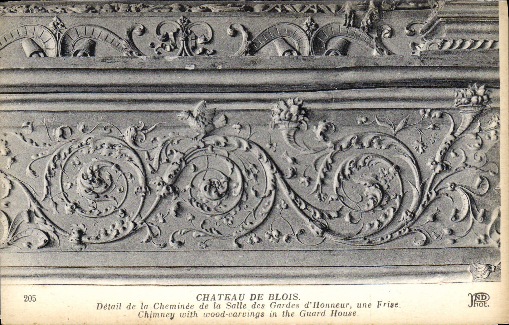 CPA Chateau de Blois Detail de la Cheminee de la Salle des Gardes d'Honneur une frise