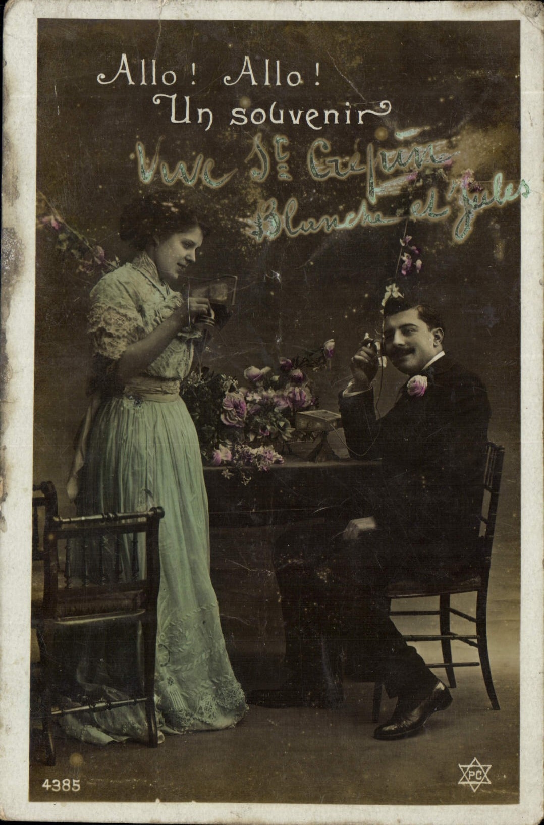 CPA Allo allo Un Souvenir Femme