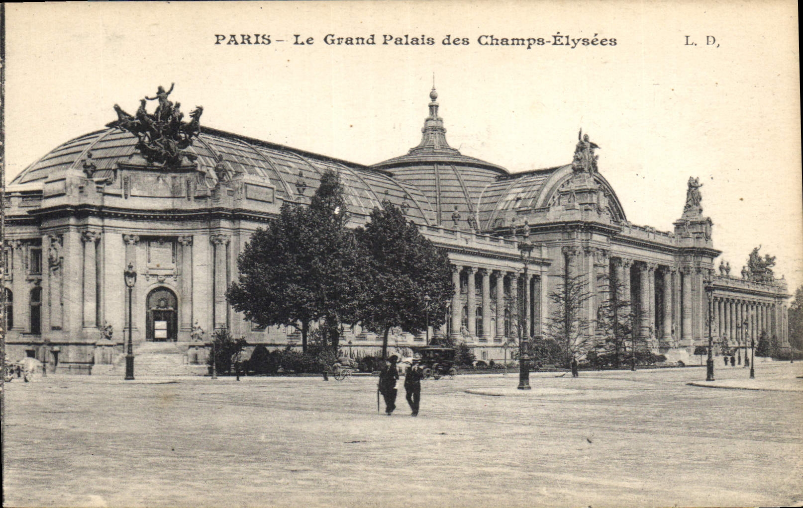 CPA Paris Le Grand Palais des Champs Elysees 