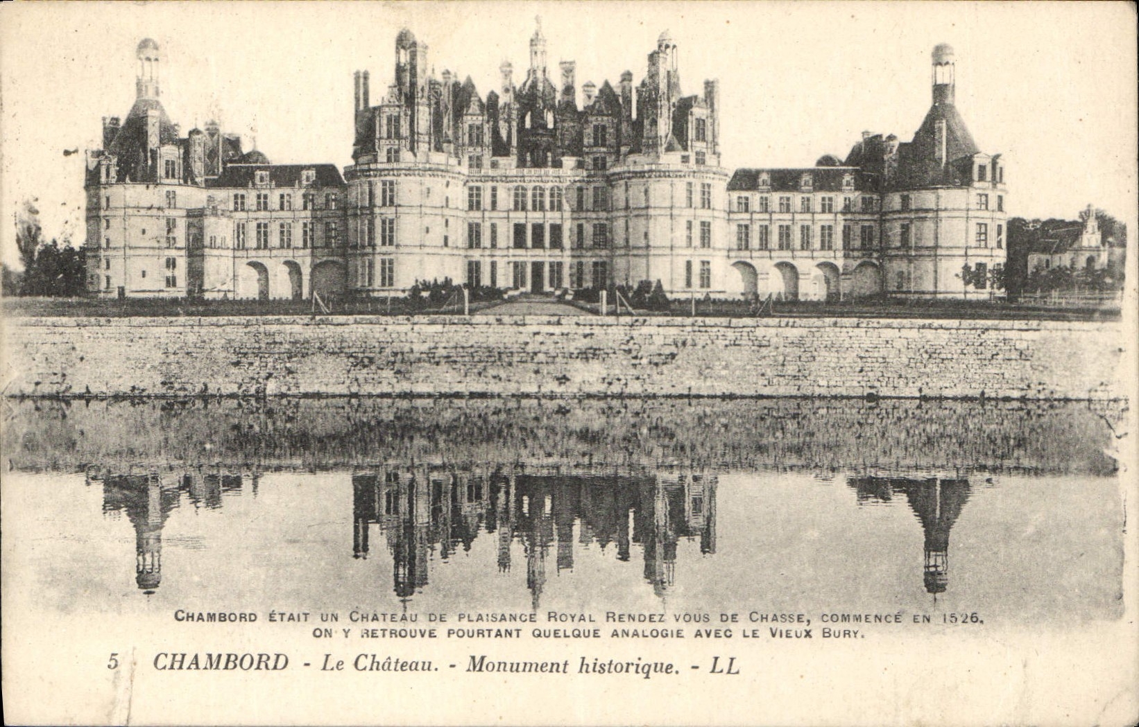 CPA Chambord Le Chateau Monument historique 