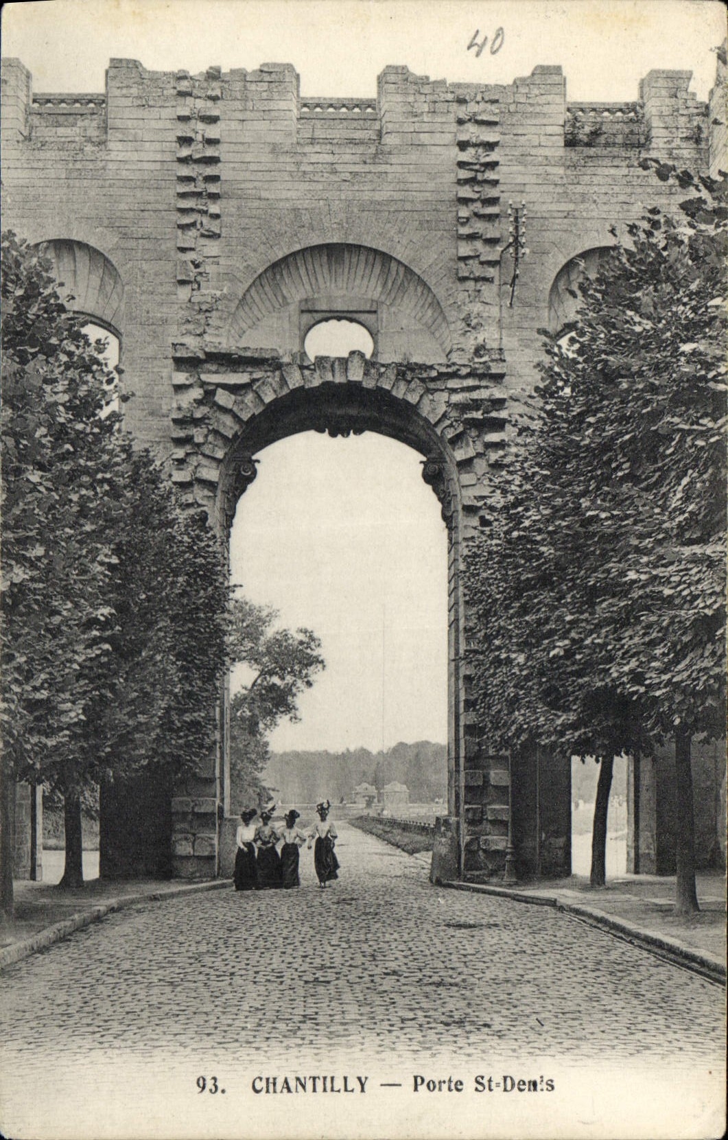 CPA Chantilly Porte St Denis 