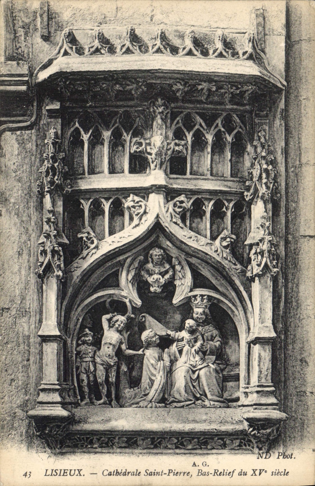 CPA Lisieux Cathedrale Saint Pierre Bas Relief du XV siecle 