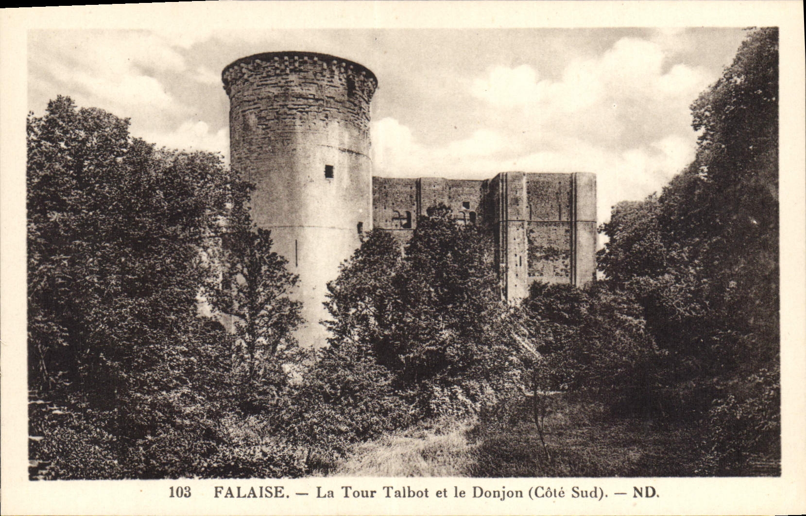 CPA Falaise La Tour Talbot et le Donjon Cote Sud
