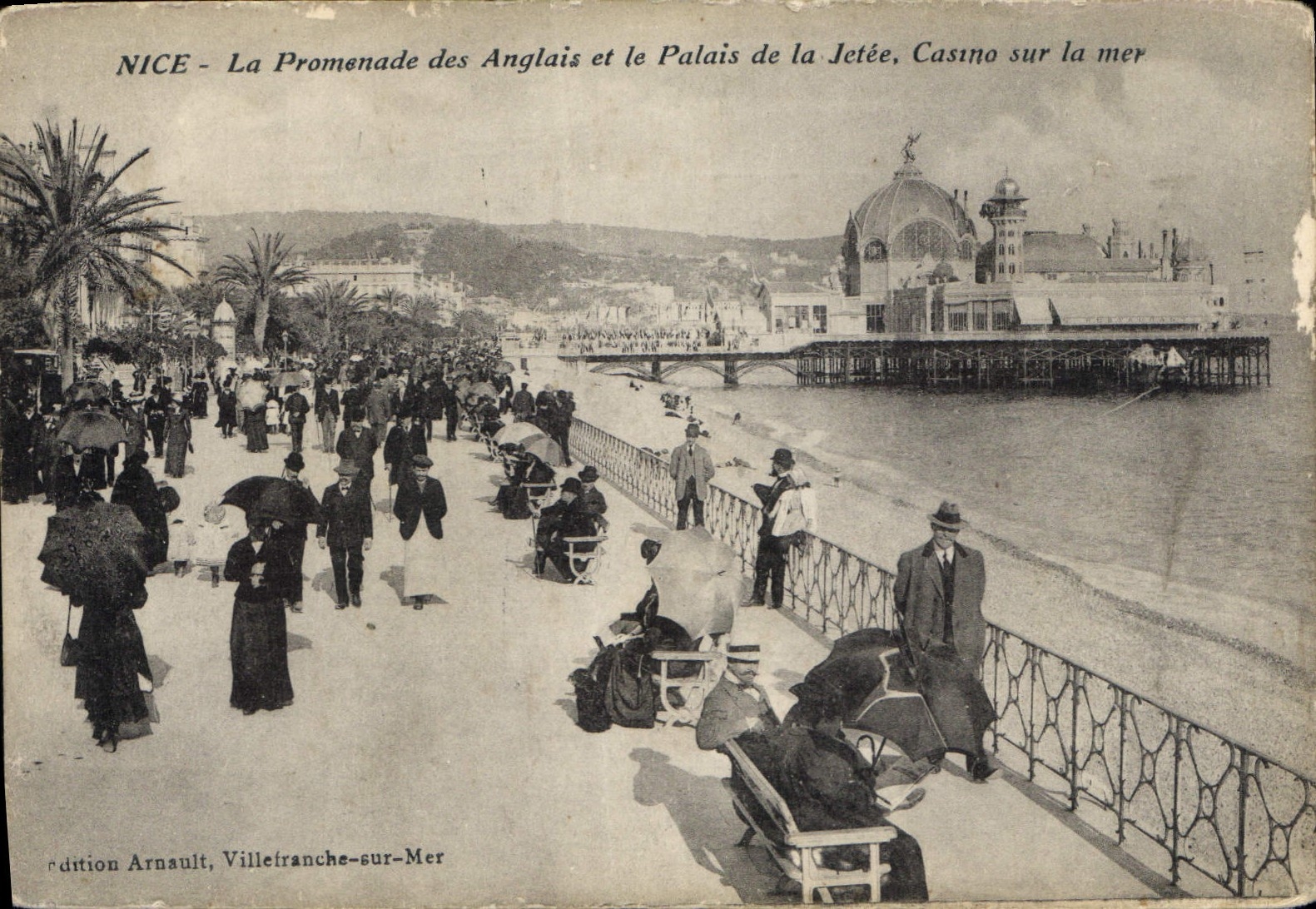 CPA Nice La Promenade des Anglais et le Palais de la Jetee Casino sur la mer