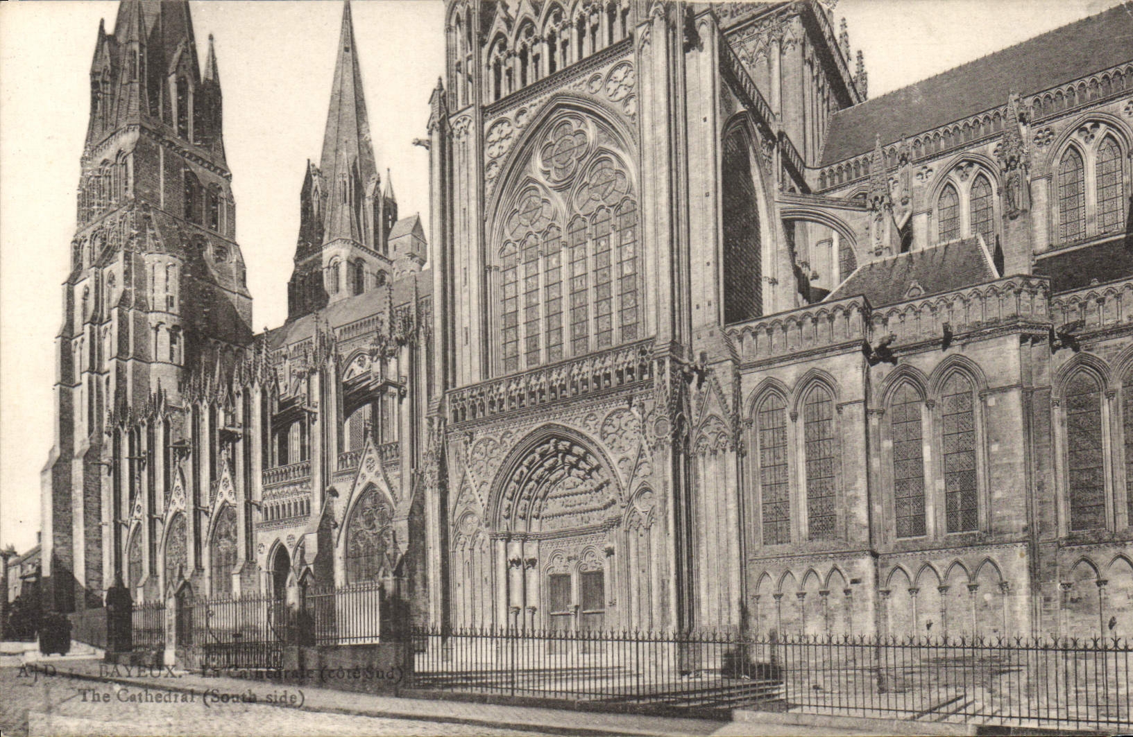 CPA Bayeux La Cathedrale 