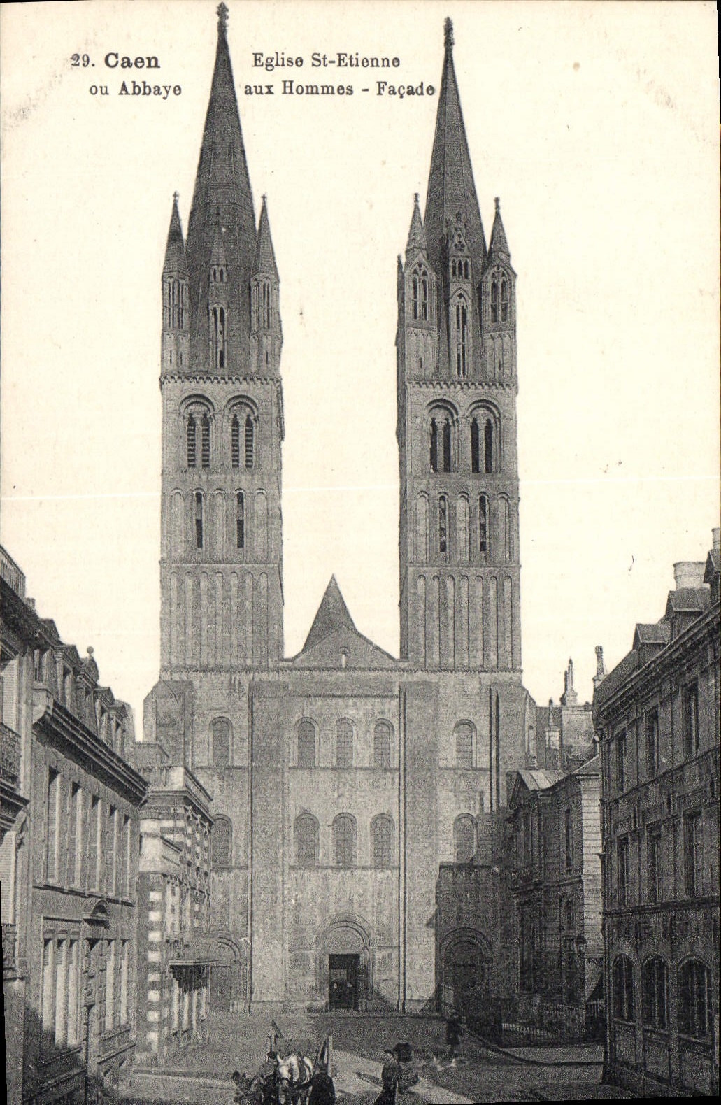 CPA Caen Eglise St Etienne ou Abbaye aux Hommes Facade 