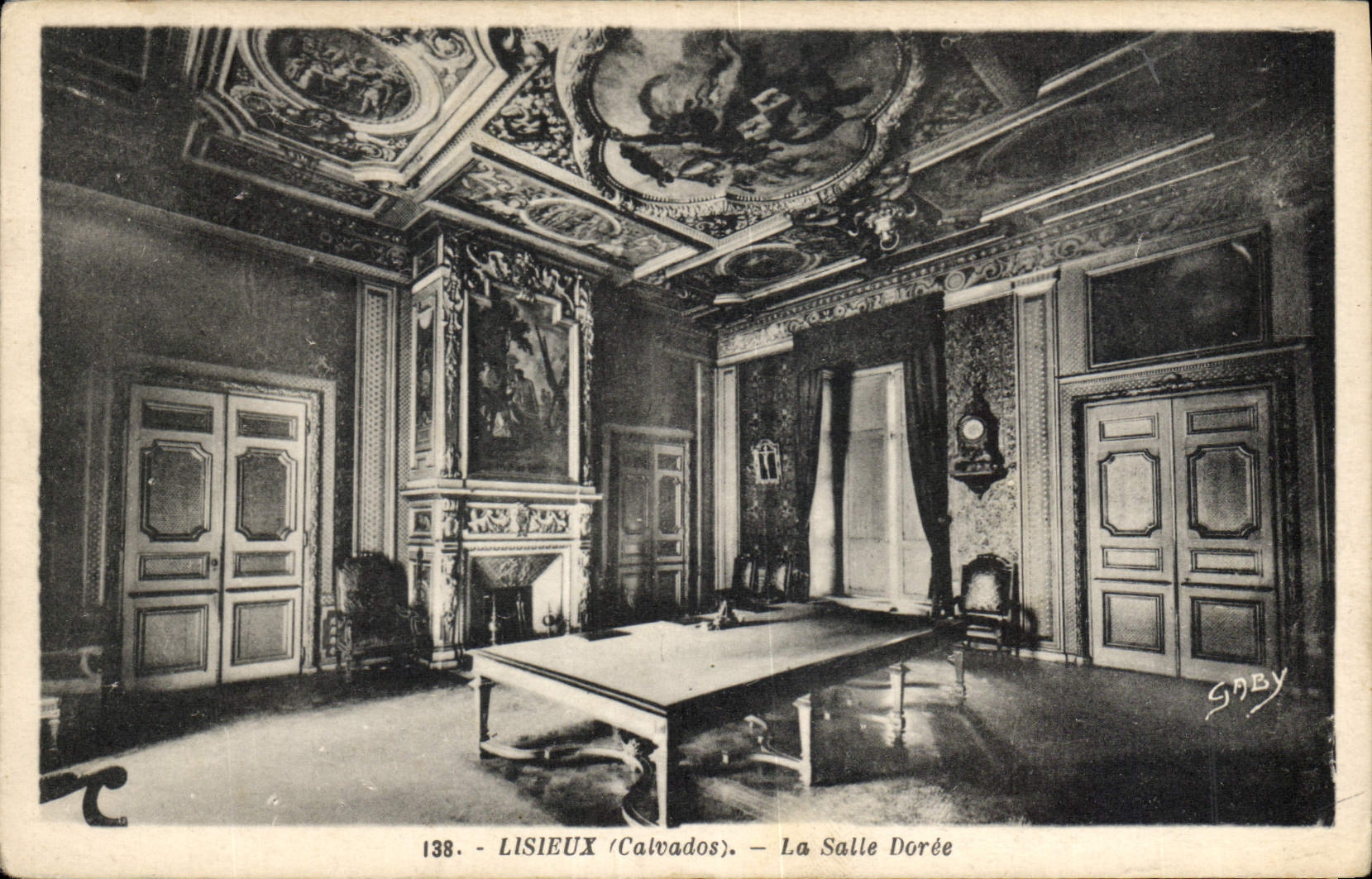 CPA Lisieux Calvados La Salle Doree 