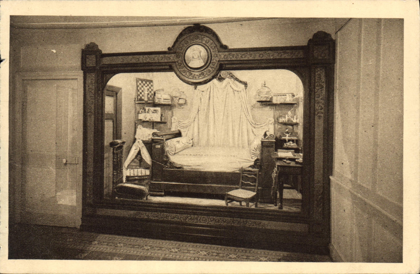 CPA Aux Buissonnets La Vitrine des Souvenirs 