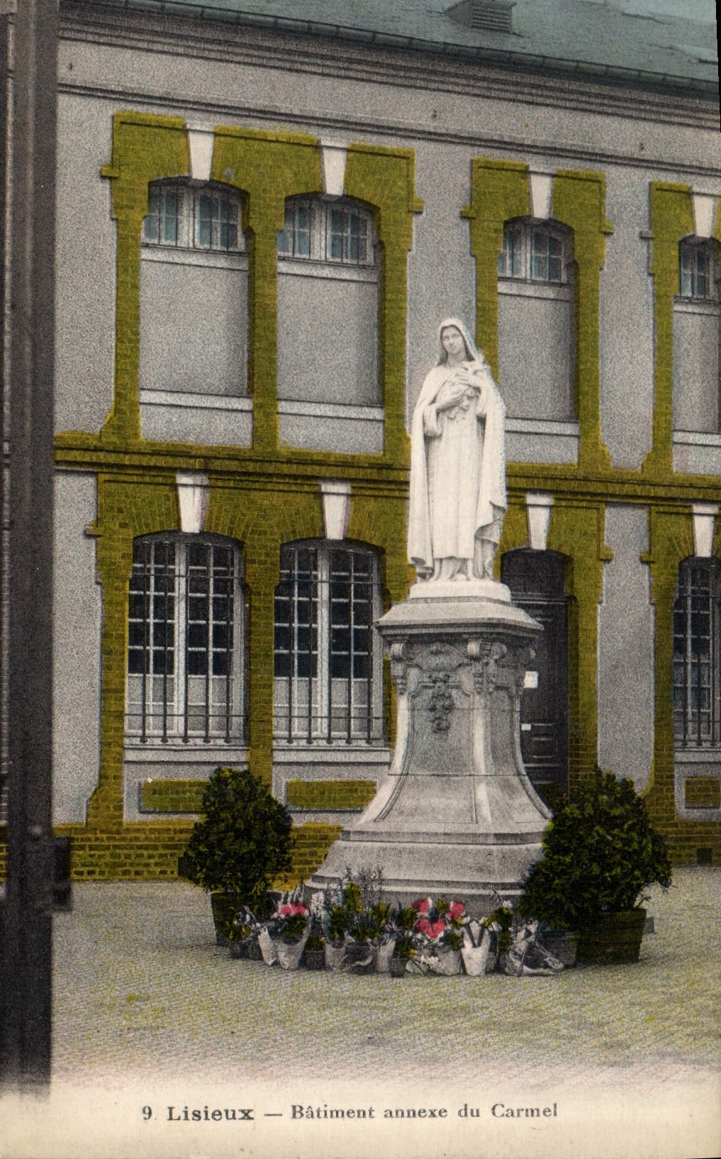 CPA Lisieux Batiment annexe du Carmel 
