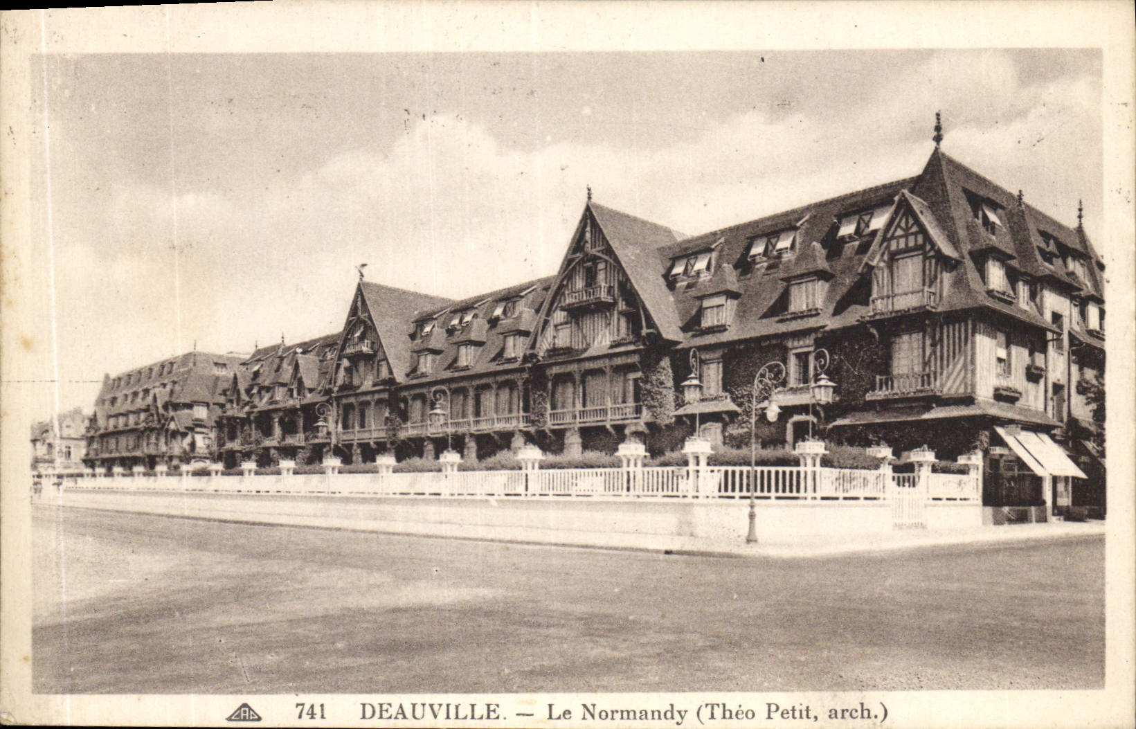CPA Deauville Le Normandy 