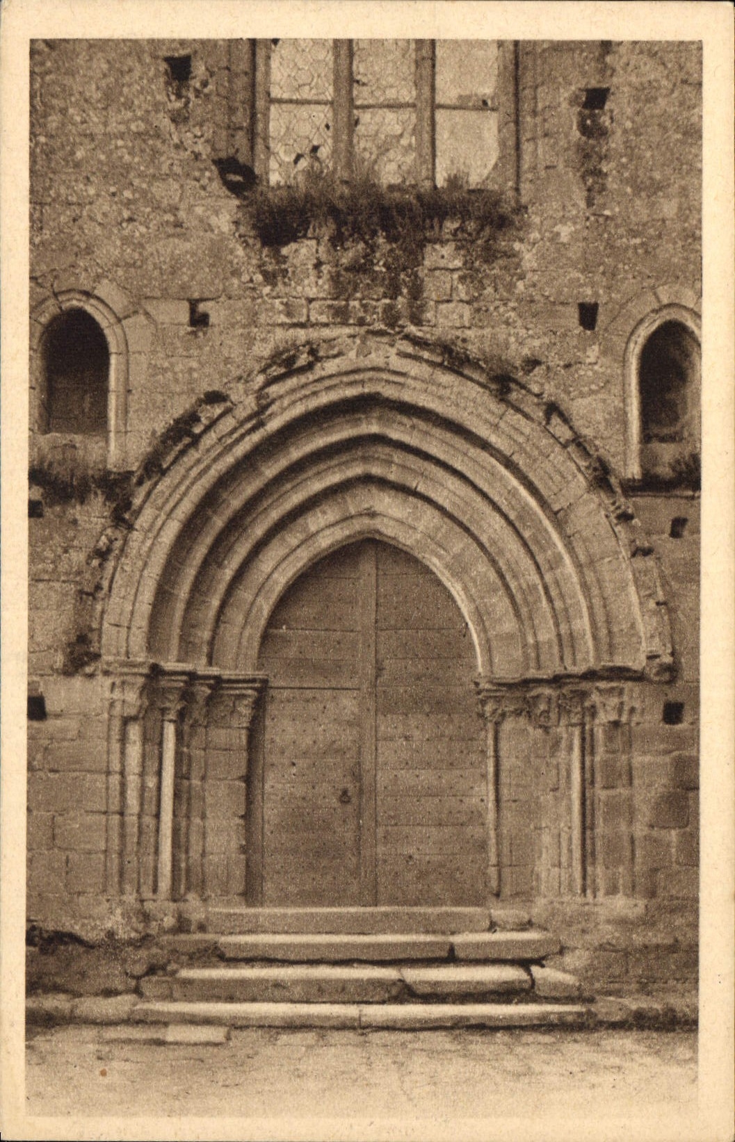 CPA Saint Benoit du Sault Indre Porte de l'Eglise 