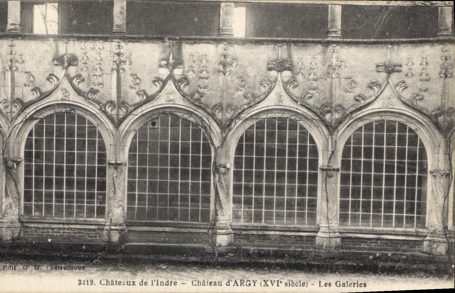 CPA Chateaux de l'Indre Chateau d'Argy Les Galeries