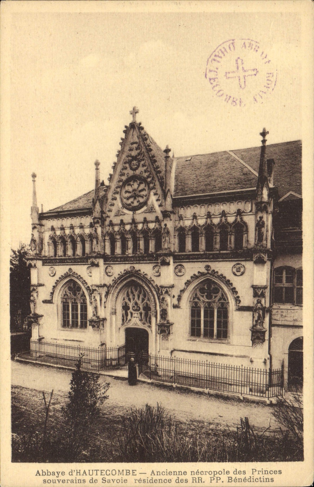 CPA Abbaye d'Hautecombe Ancienne necropole des Princes souverains de Savoie residence des RR PP Bene