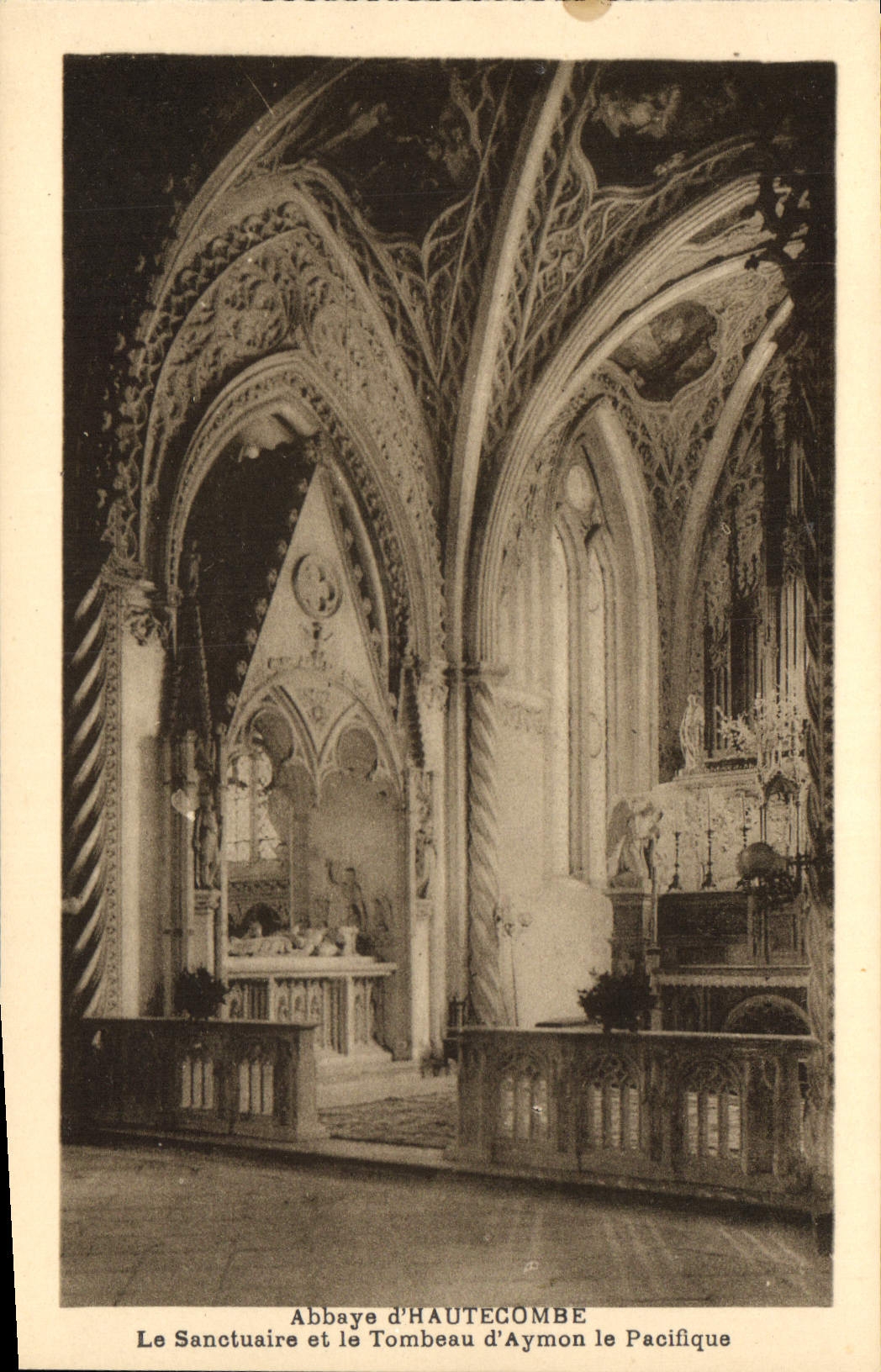 CPA Abbaye d'Hautecombe Le Sanctuaire et le Tombeau d'Aymon le Pacifique