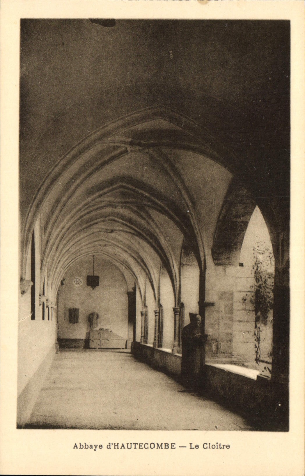 CPA Abbaye d'Hautecombe Le Cloitre 