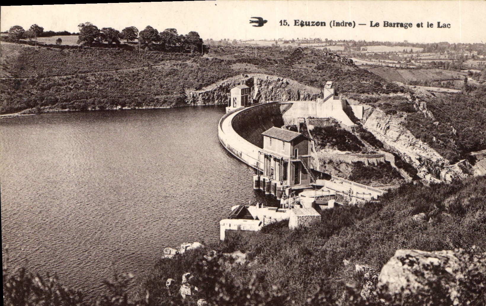 CPA Eguzon Indre Le Barrage et le Lac